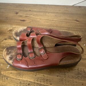 Women's SAS Tripad Comfort Trio II Size 8.5M Ginger Brown Leather Sandals Shoes